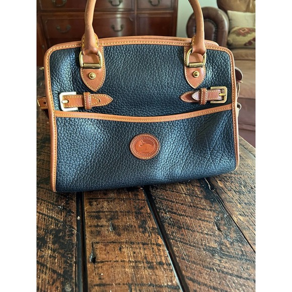Vintage Dooney & Bourke Tan & Black Pebble Leather Bag/purse - Picture 6 of 17